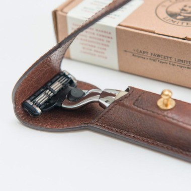 2 - Razor with Leather Razor Case